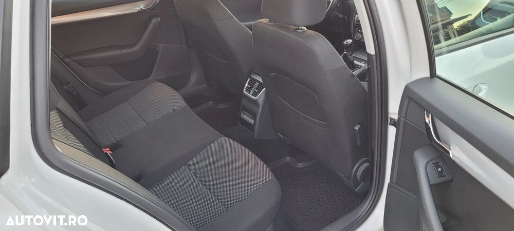 Skoda Octavia 1.4 TSI AMBITION - 12