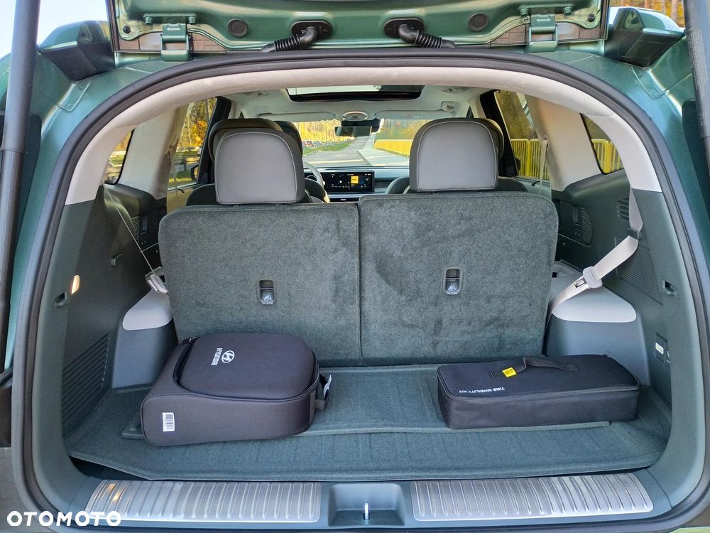 Hyundai IONIQ 9 110kWh Calligraphy AWD - 17