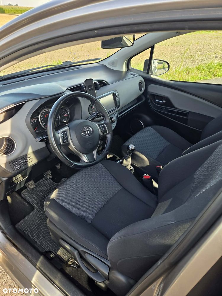 Toyota Yaris 1.33 Premium - 15