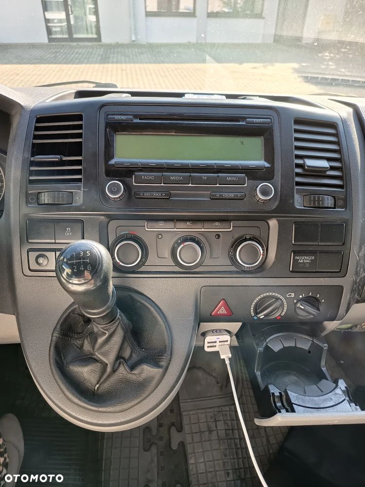 Volkswagen Transporter - 12