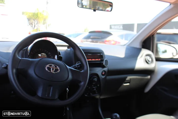 Toyota Aygo 1.0 - 36