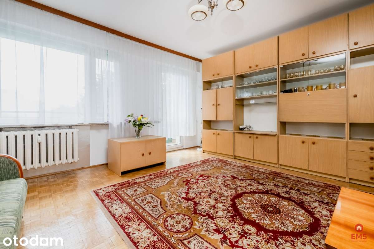 Przestronne 2 pokoje, pierwsze piętro