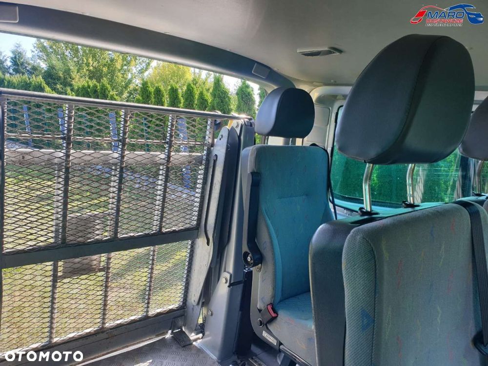 Volkswagen T5 LONG 9 OSÓB Z WINDĄ DLA NIEPEŁONSPRAWNYCH - 12