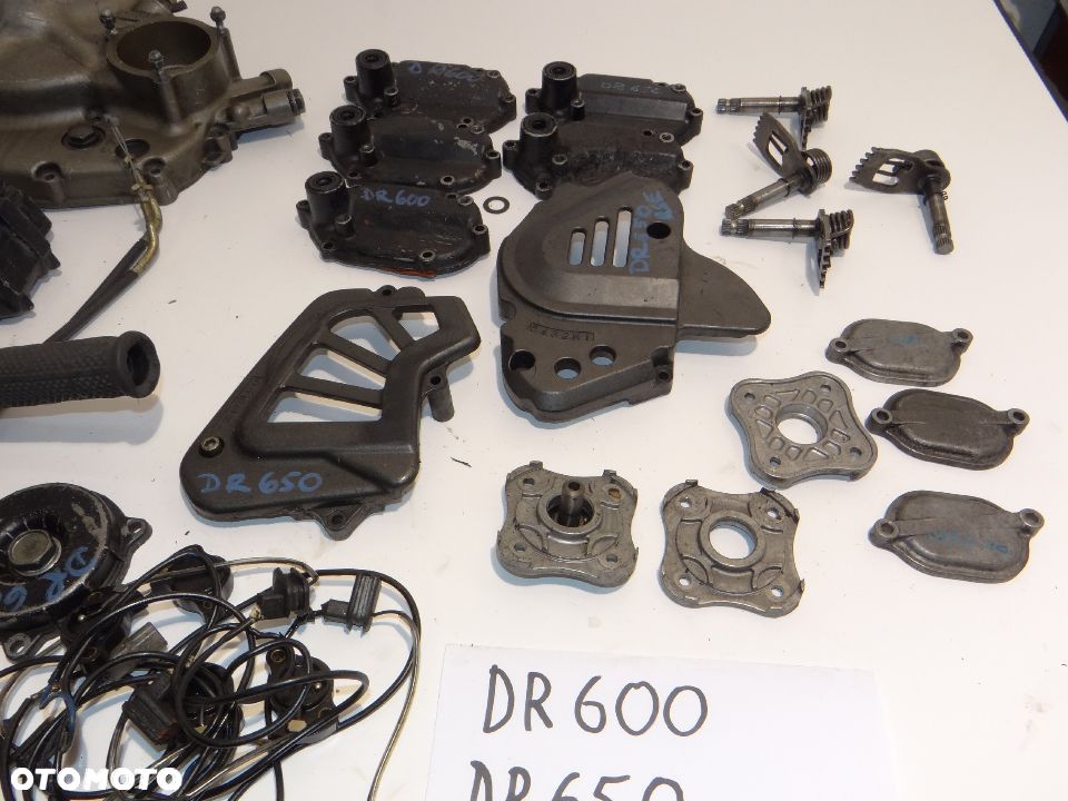 DR 600 650 pokrywa dekiel silnika sprzęgła, osłona ramy, podnóżek, koło magnesowe, zacisk hamulca, czujnik luzu - 9