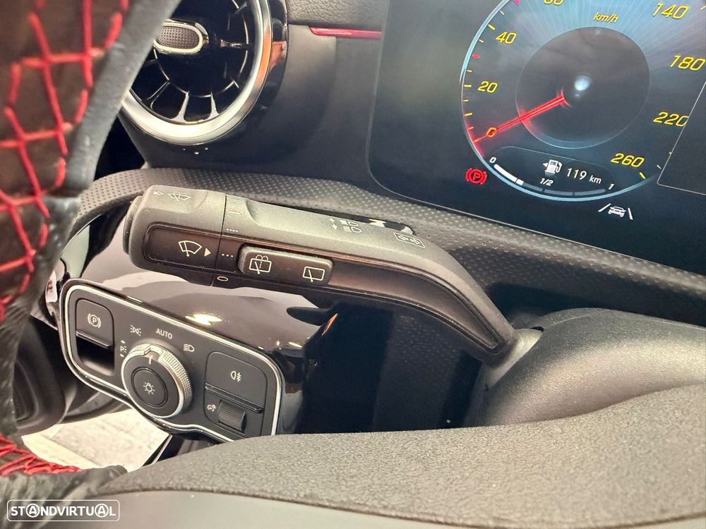 Mercedes-Benz A 160 AMG Line - 20