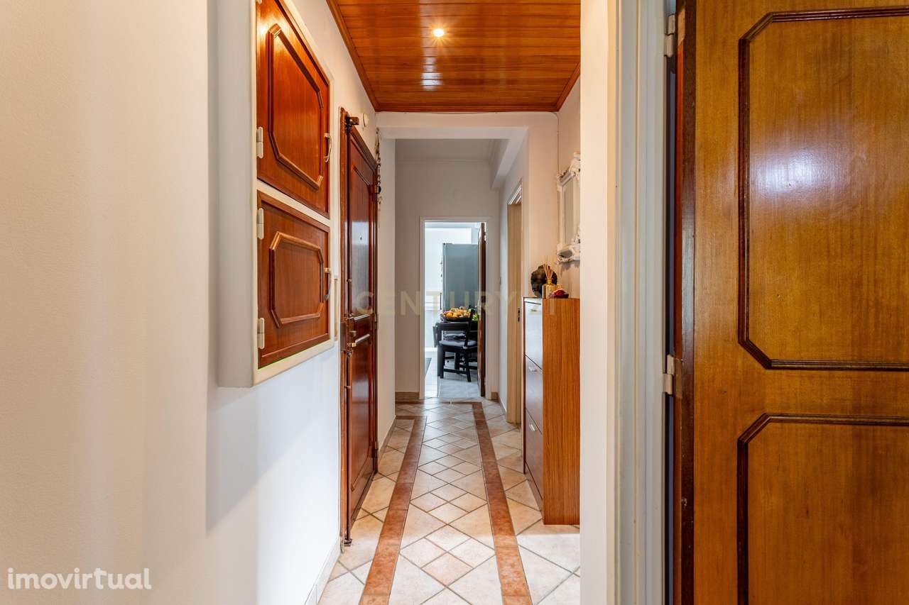 Apartamento T2 remodelado em Sacavém - Grande imagem: 3/16