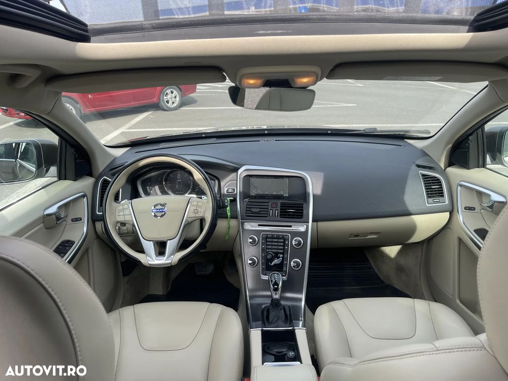 Volvo XC 60 D4AWD Momentum - 29