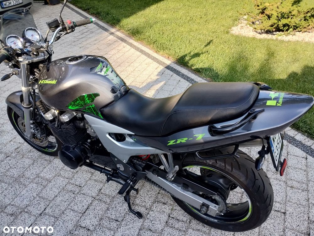 Kawasaki ZR - 2