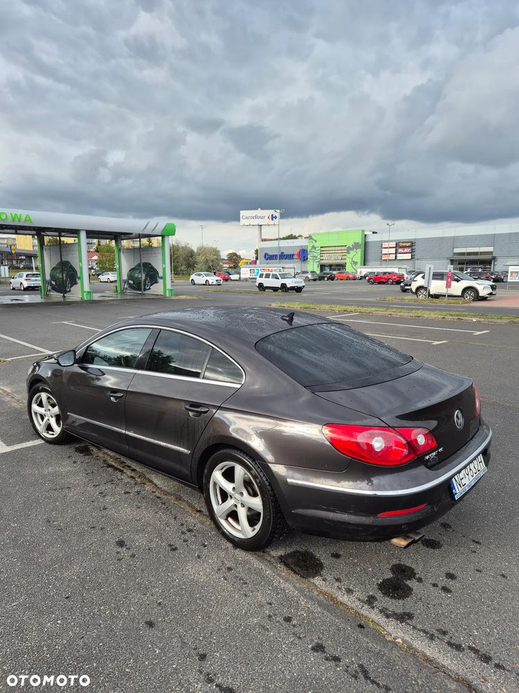 Volkswagen Passat CC - 8