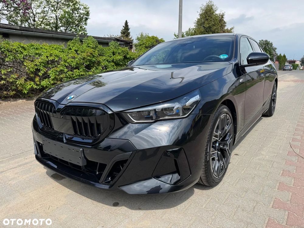 BMW Seria 5 520d xDrive - 12