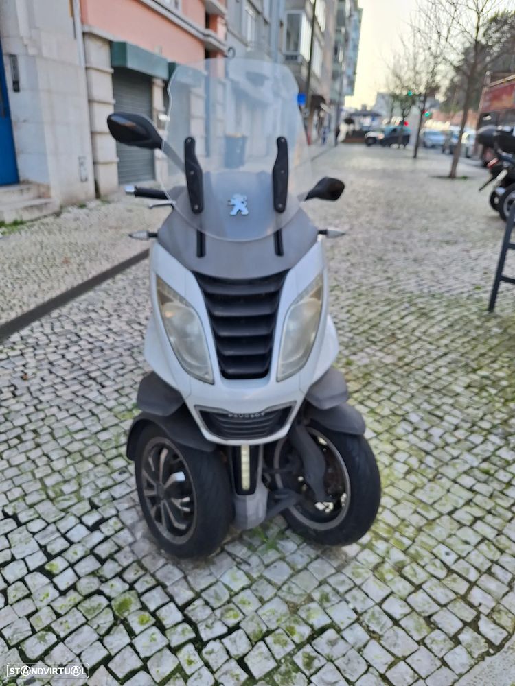 Peugeot Métropolis - 7