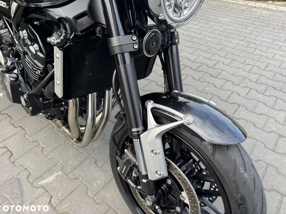 Kawasaki Z 900 RS - 17