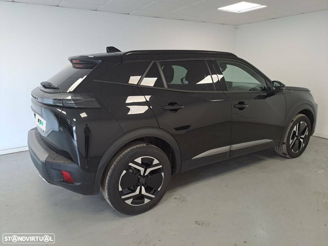 Peugeot 2008 1.2 PureTech Allure EAT8 - 4