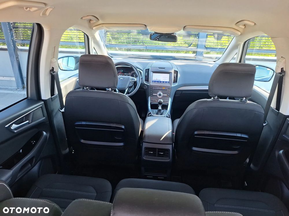 Ford Galaxy - 16