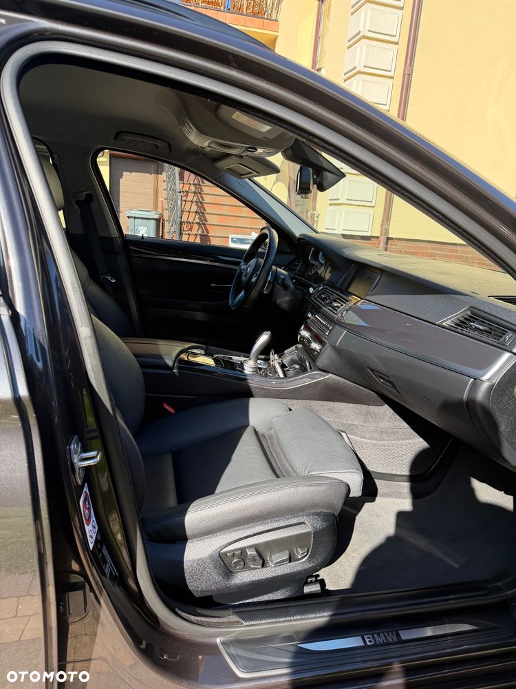 BMW Seria 5 520d Luxury Line - 21