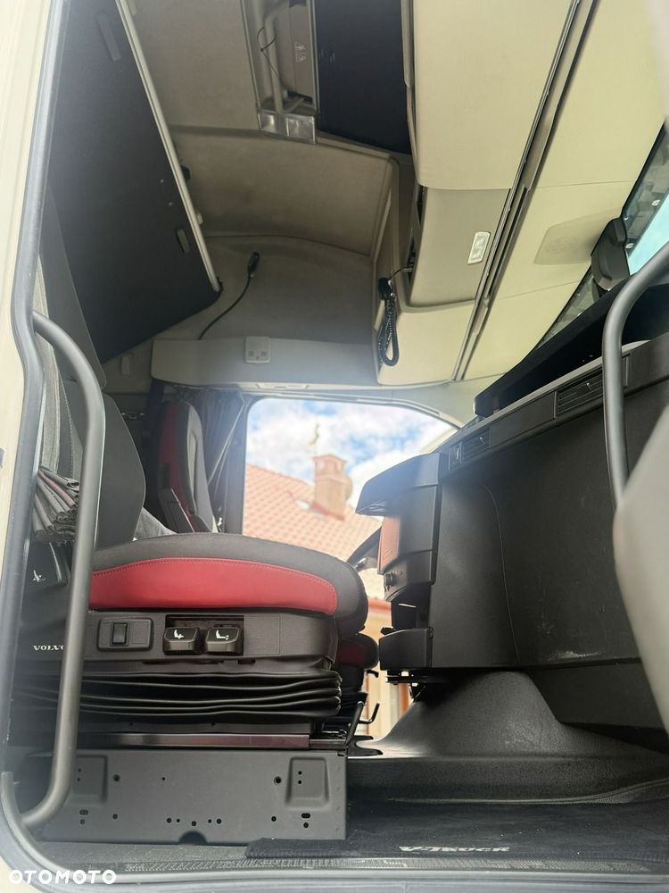 Volvo FH 460 E6 Standard Globetrotter 2017r - 21