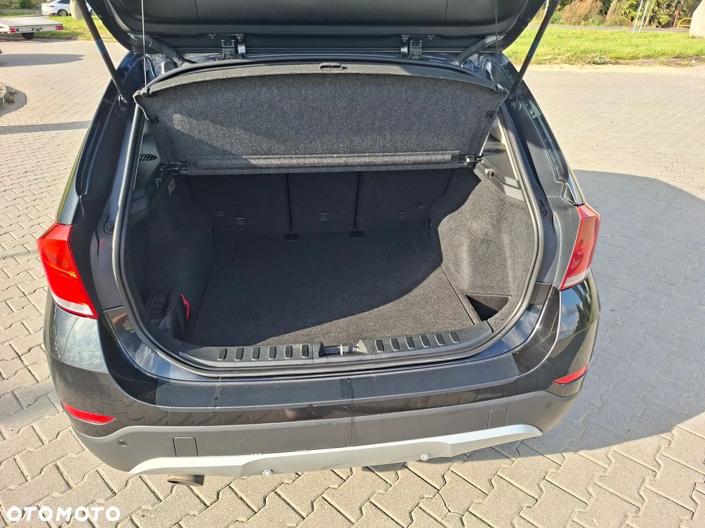 BMW X1 xDrive18d xLine - 8