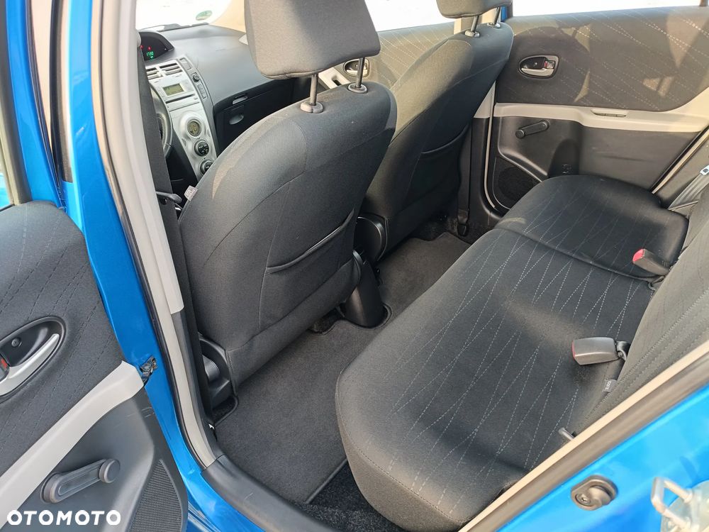 Toyota Yaris 1.3 VVT-i Travel - 8