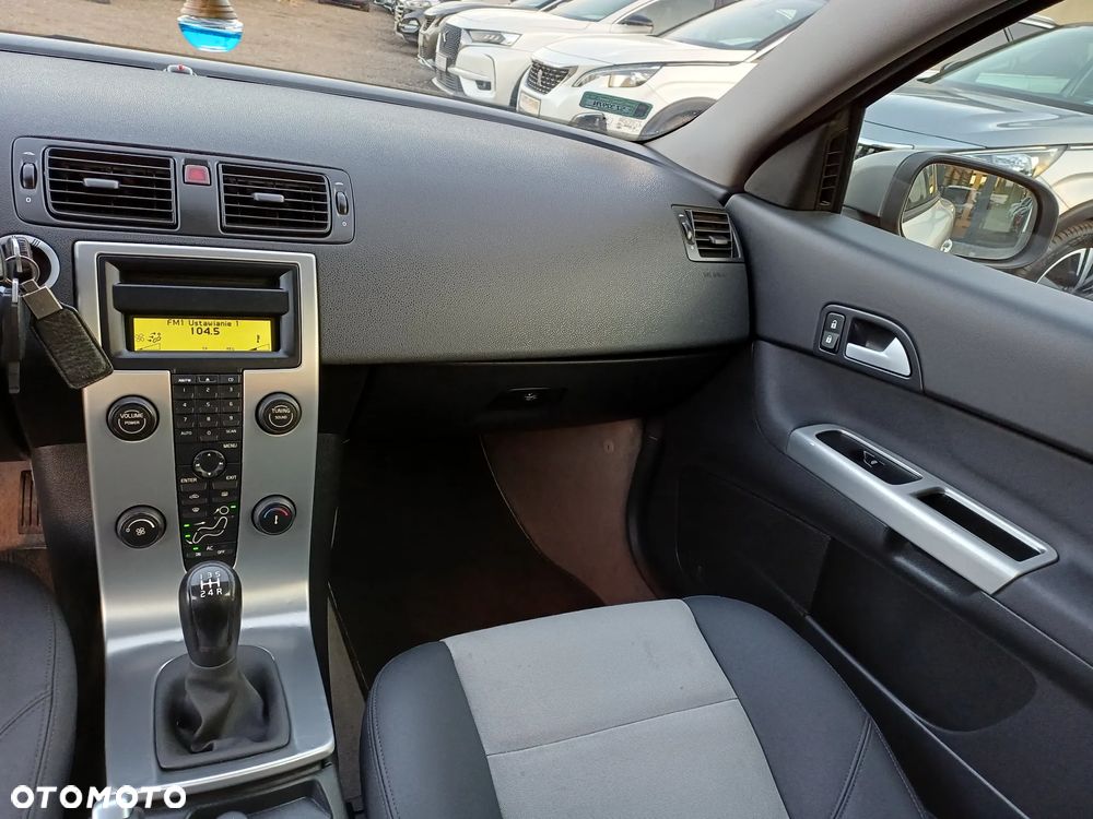 Volvo C30 1.6D DRIVe Momentum - 21
