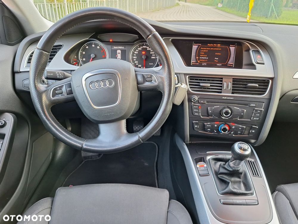 Audi A4 Avant 1.8 TFSI Ambiente - 7