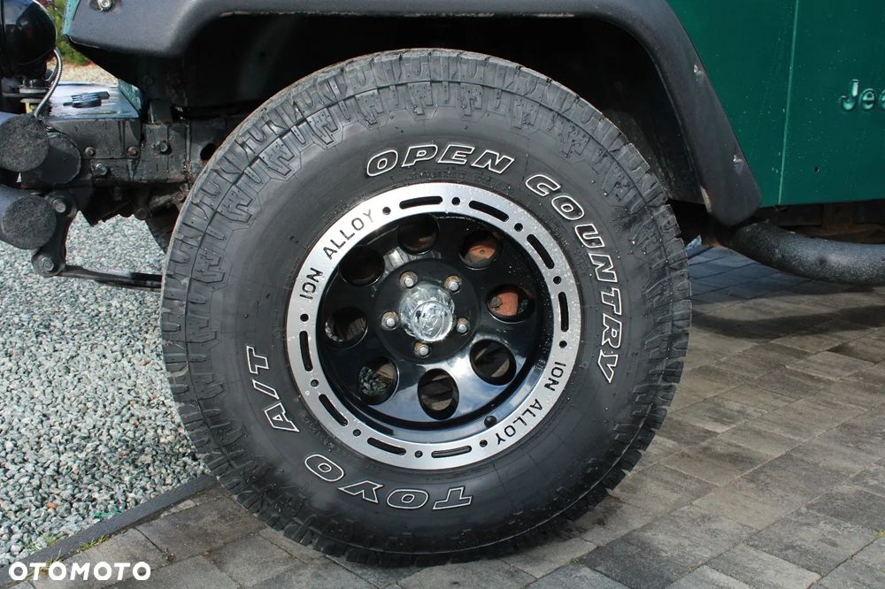Jeep Wrangler - 15