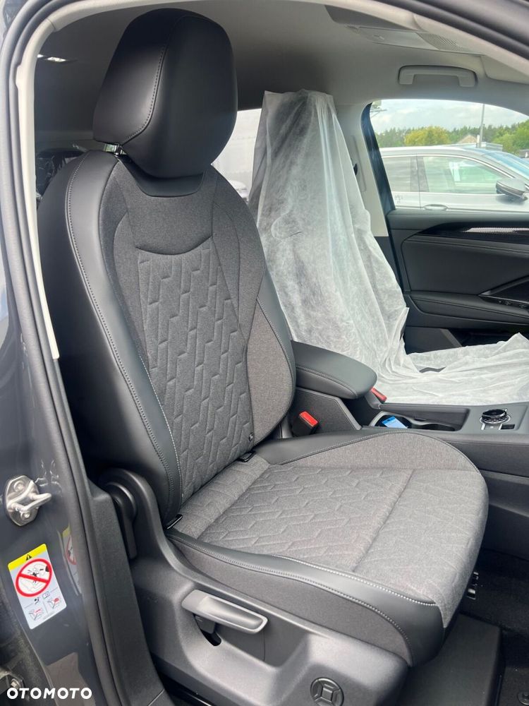 Volkswagen Tiguan - 6