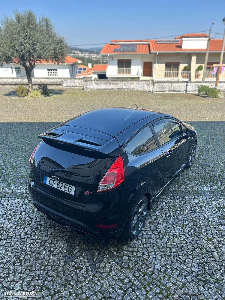Ford Fiesta 1.6 EcoBoost c/ Pack Pele Desportiva ST - 7