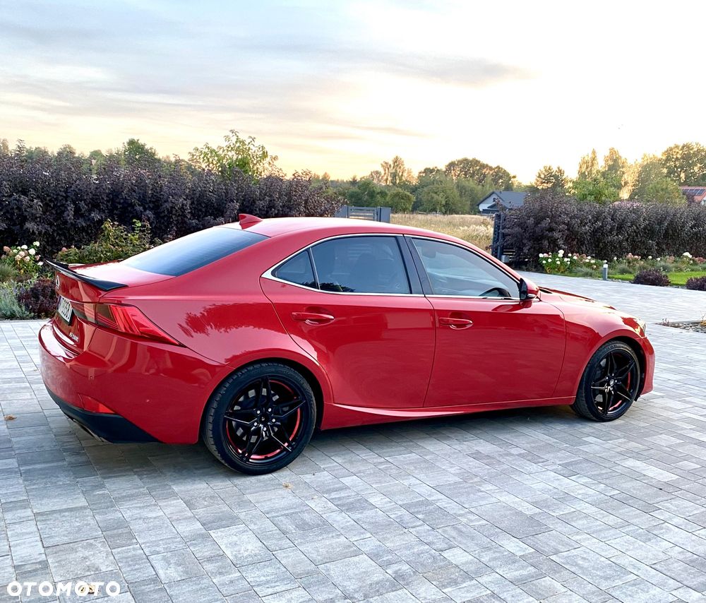Lexus IS - 29