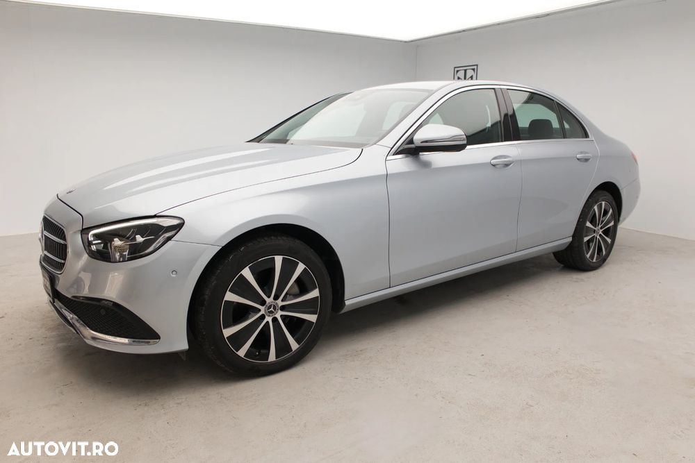 Mercedes-Benz E 300 4MATIC 9G-TRONIC Avantgarde - 18