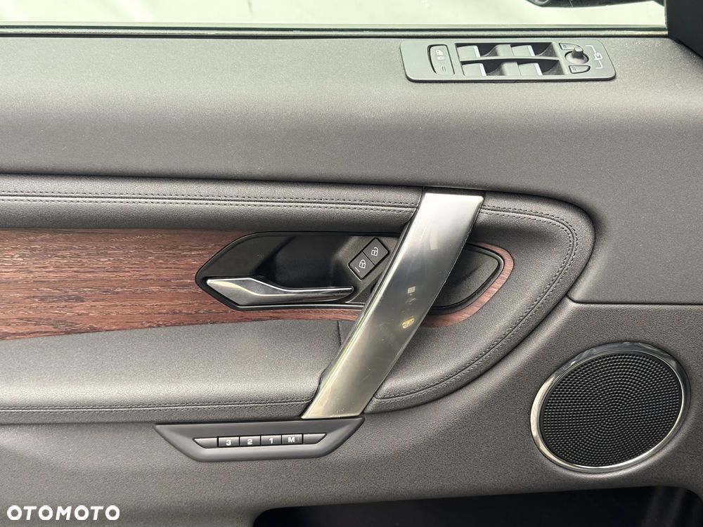 Land Rover Discovery Sport D200 - 14