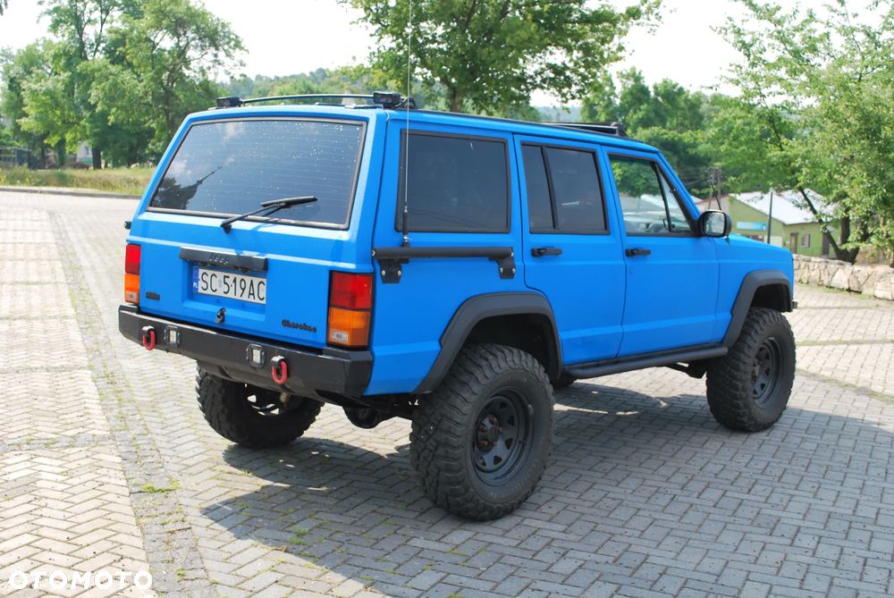 Jeep Cherokee - 5