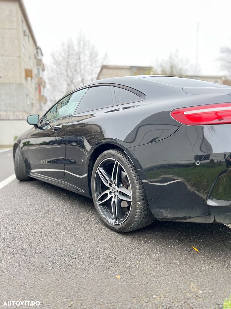 Mercedes-Benz E 300 Coupe 9G-TRONIC AMG Line - 16