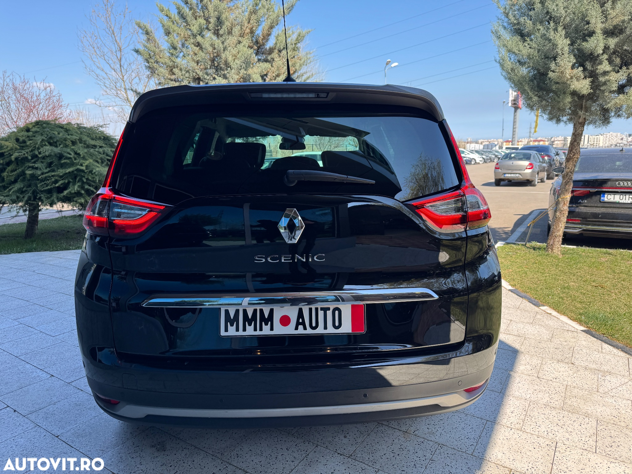 Renault Grand Scenic ENERGY dCi 160 EDC INITIALE PARIS - 19