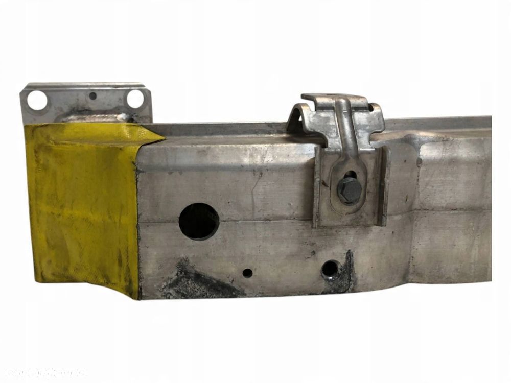 Peugeot 308 II T9 GT Lift 2018r Belka wzmocnienie zderzaka przód przedniego - 2