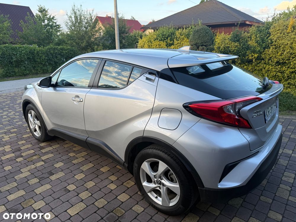 Toyota C-HR - 6