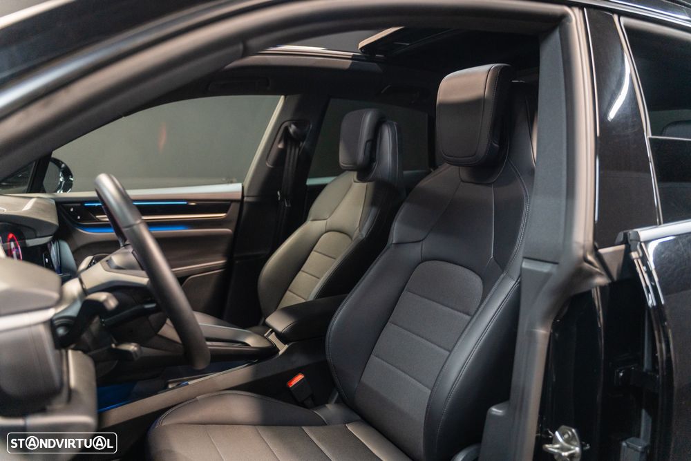 Porsche Macan Electric - 17