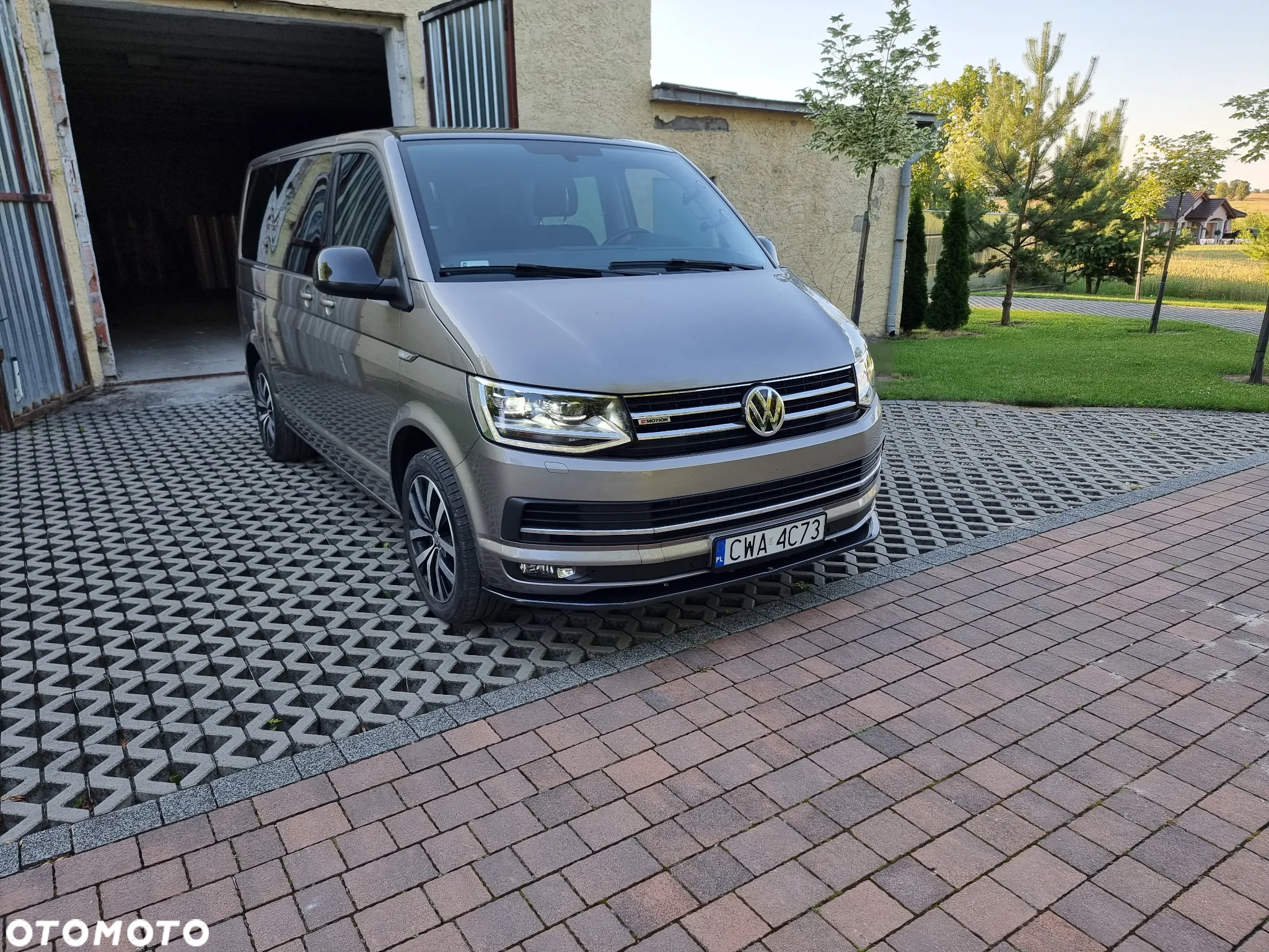 Volkswagen Multivan BiTDI L1 LIFE 4Motion - 36
