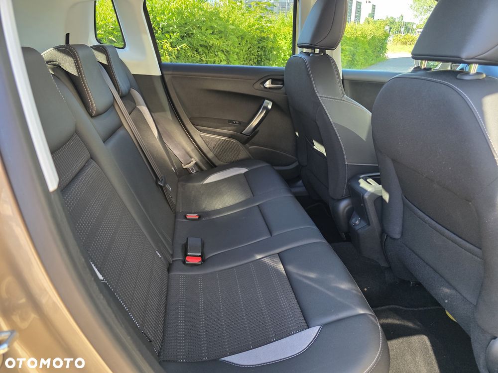 Peugeot 2008 PureTech 110 Stop&Start EAT6 Allure - 24