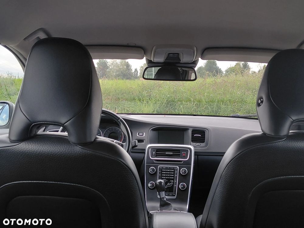 Volvo V60 - 15
