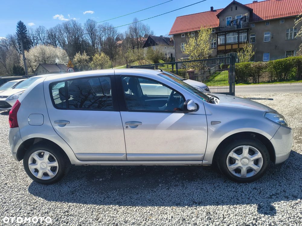 Dacia Sandero 1.6 MPI Laureate - 5