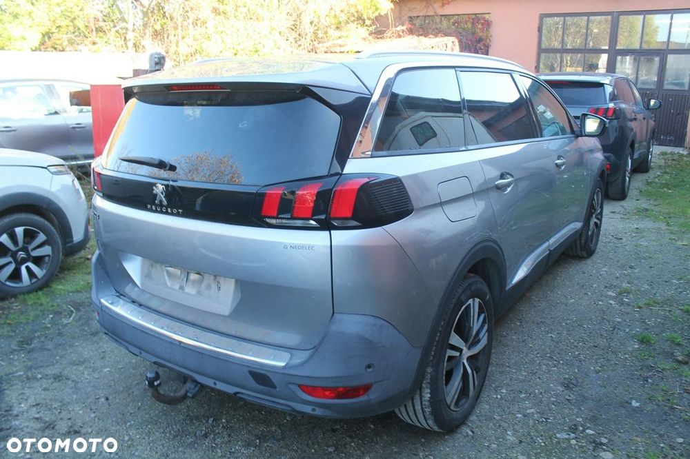 Peugeot 5008 - 1