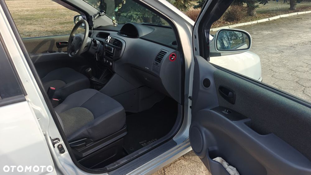 Hyundai Matrix 1.6 GLS - 11