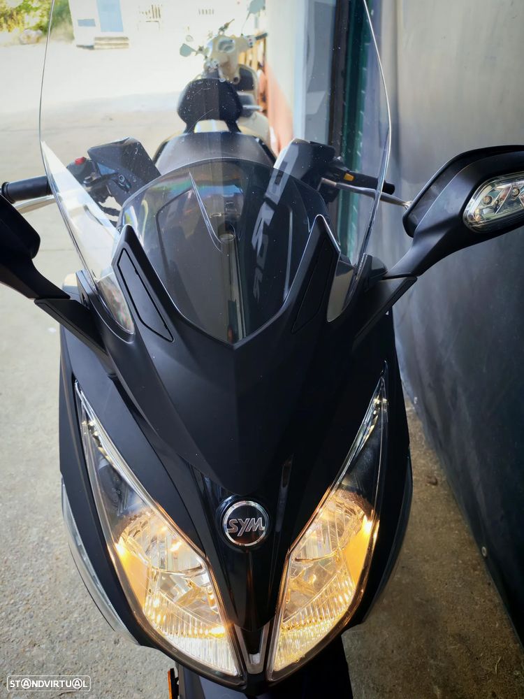 Sym GTS - 10