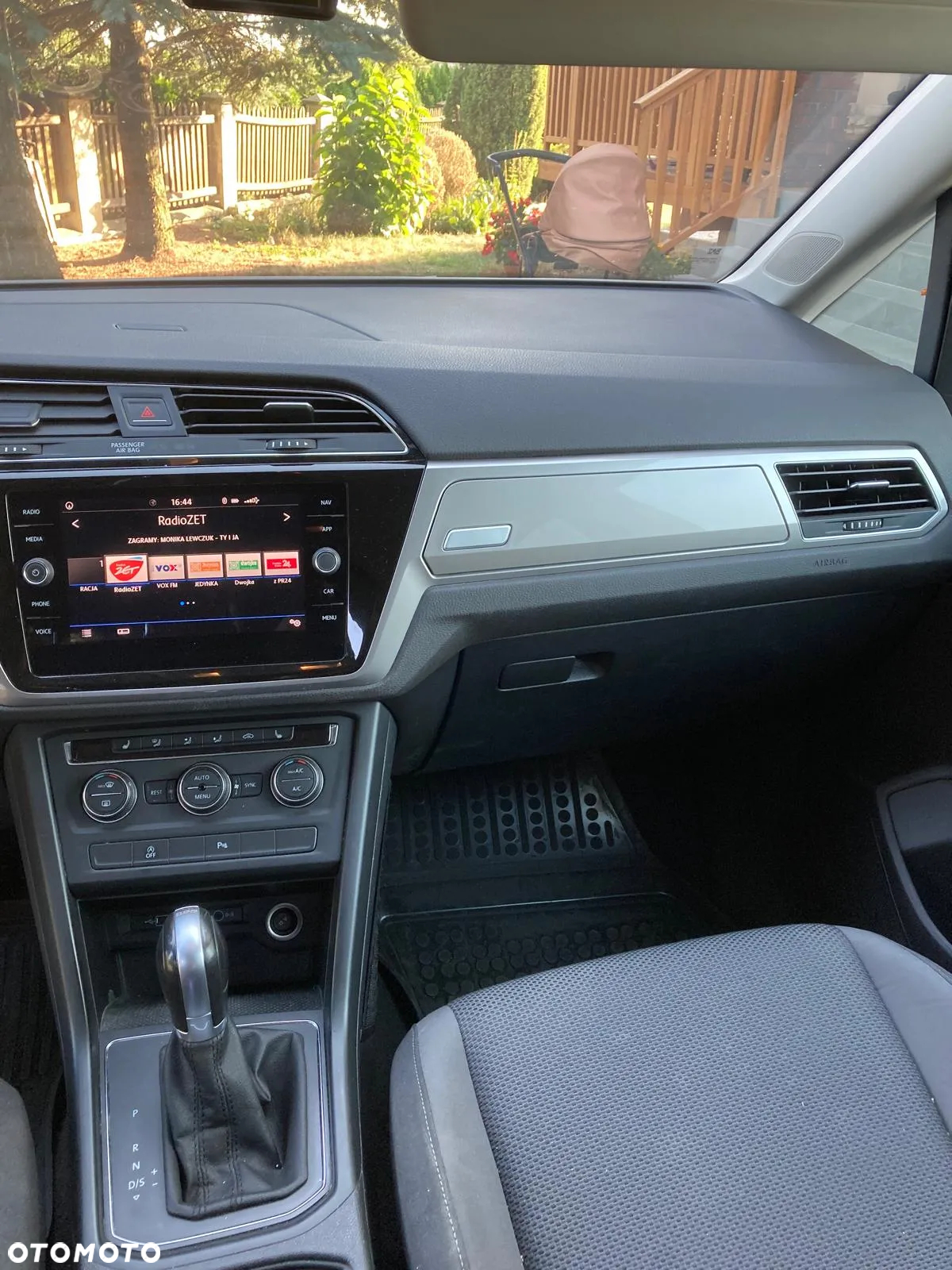 Volkswagen Touran 1.6 TDI SCR (BlueMotion Technology) DSG Trendline - 19