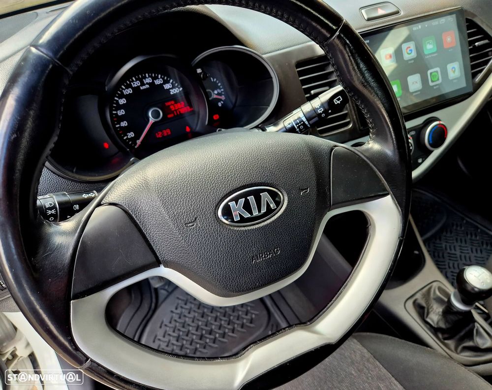 Kia Picanto 1.0 Fifa World Cup Edition - 26