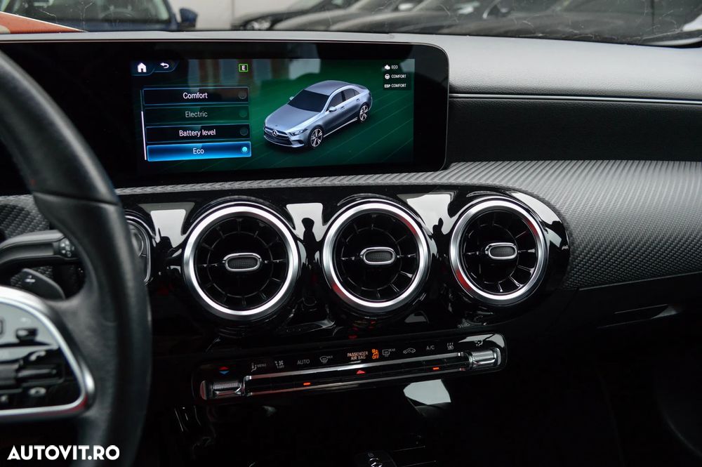 Mercedes-Benz A 250 e 8G-DCT Progressive - 30