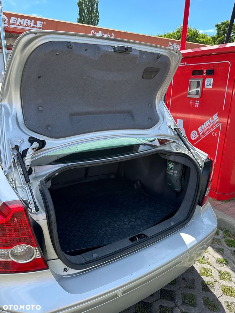 Volvo S40 1.8 Kinetic - 7