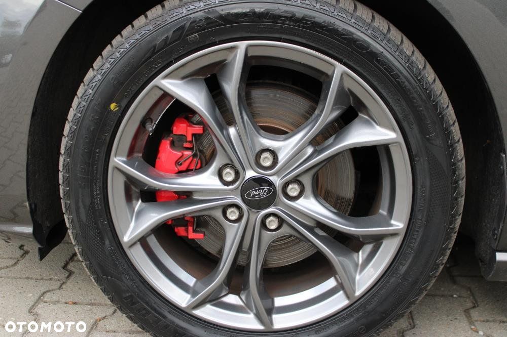 Ford Focus - 24