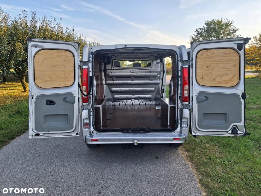 Opel Vivaro - 18