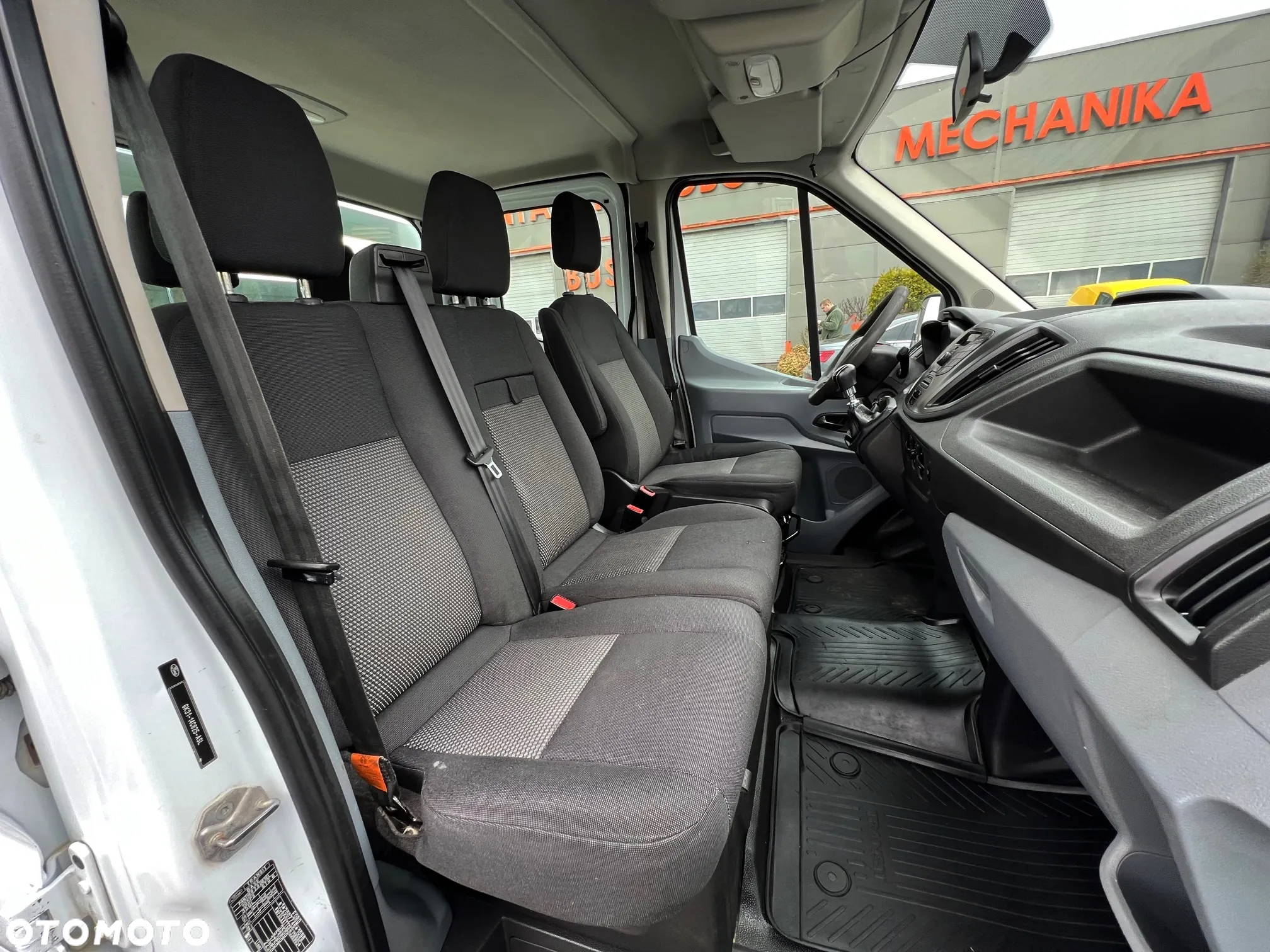 Ford Transit Doka 7-miejsc + Skrzynia  Salon PL Jeden Właściciel - 18